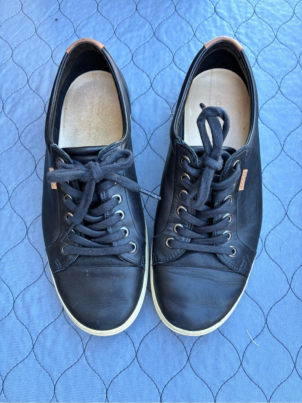 Ecco Men's Black Leather Low-Top Sneakers with White Sole